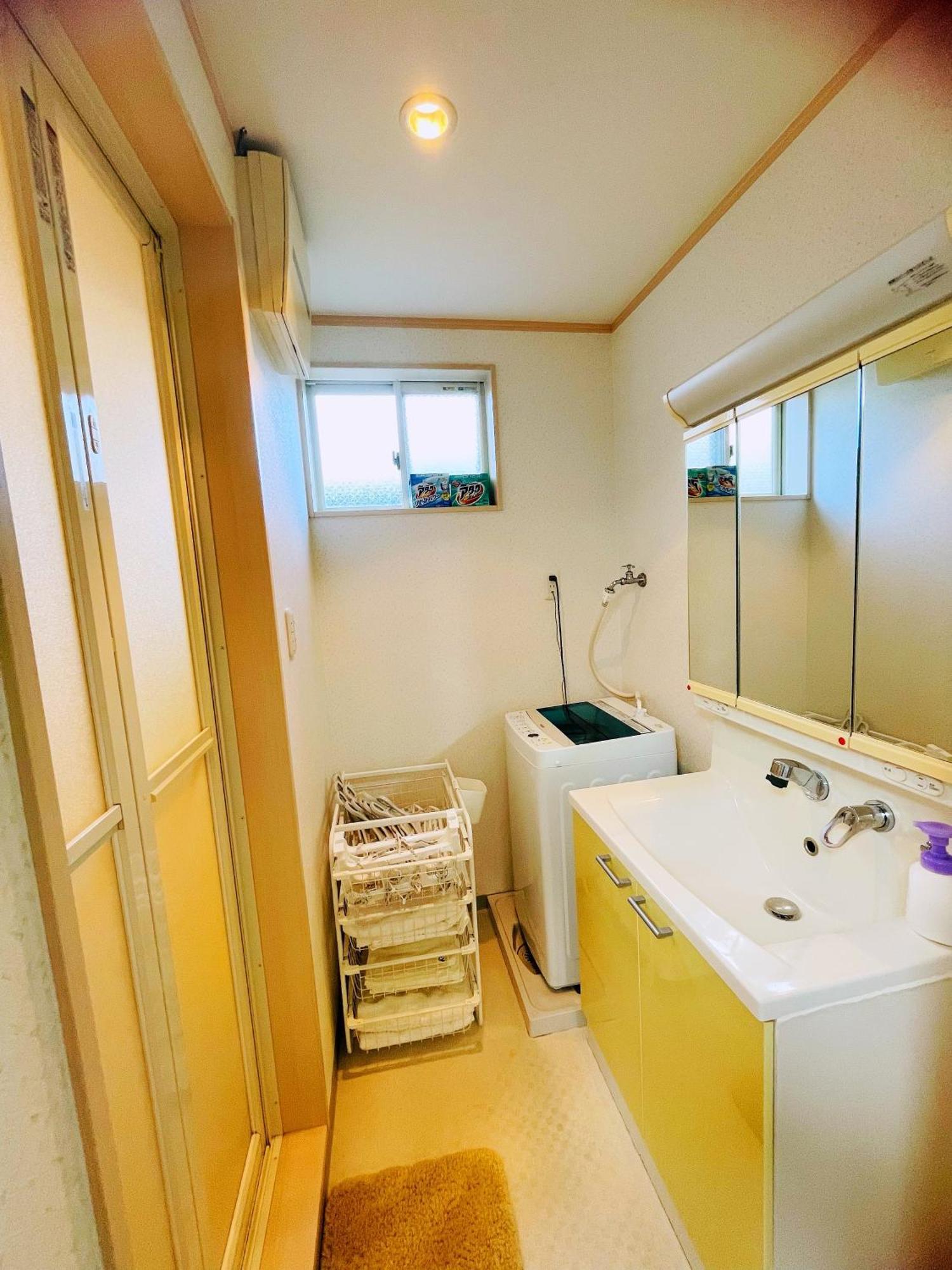 無料駐車場 3階建て一軒家 家族グループ最適 3寝室ヴィラ Usj 道頓堀 難波近い 子連れ歓迎 *